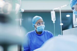 enfermeira de máscara epis enfermagem