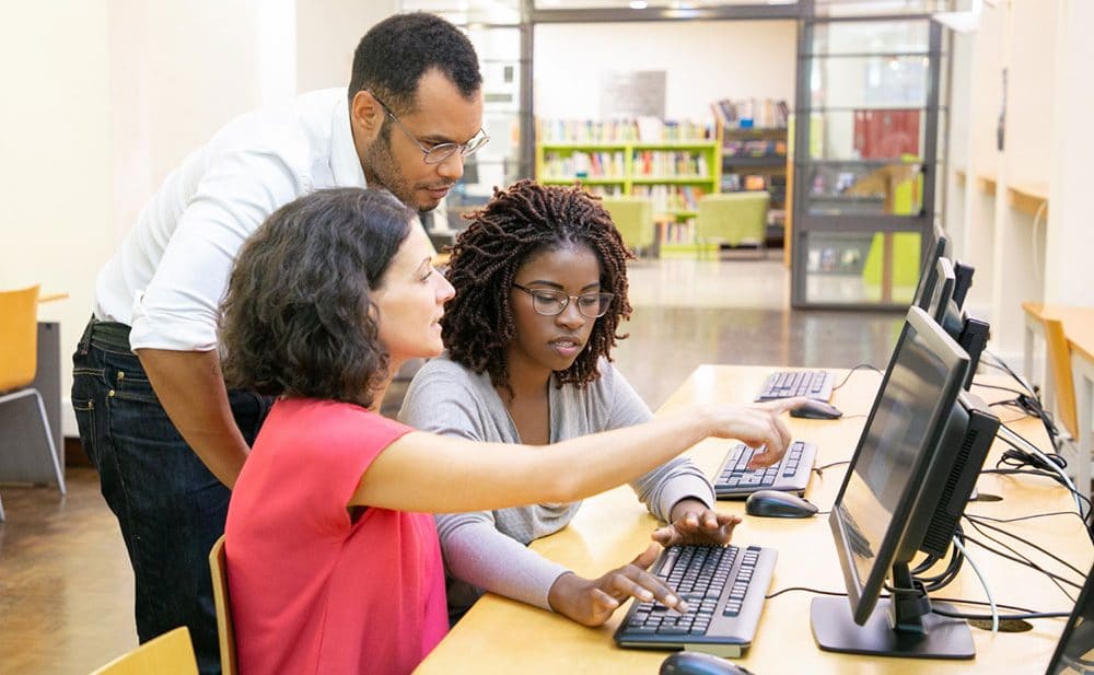 Aulas de história e geografia em SP poderão ter professor sem formação na  área