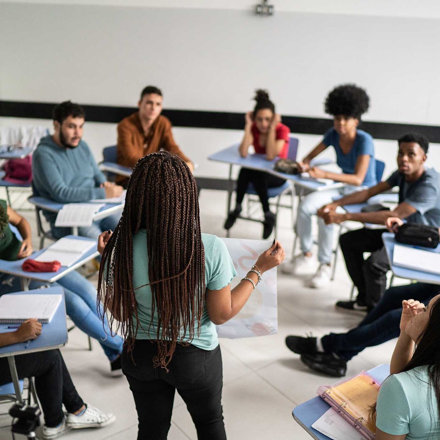 Descubra o que fazer depois de concluir o ensino médio!